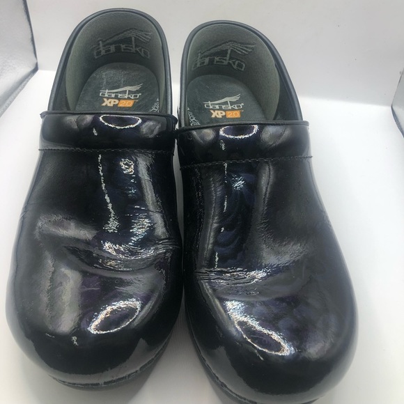 Dansko professional size 40 Glossy Patent leather look US9.5-10 - Picture 5 of 7